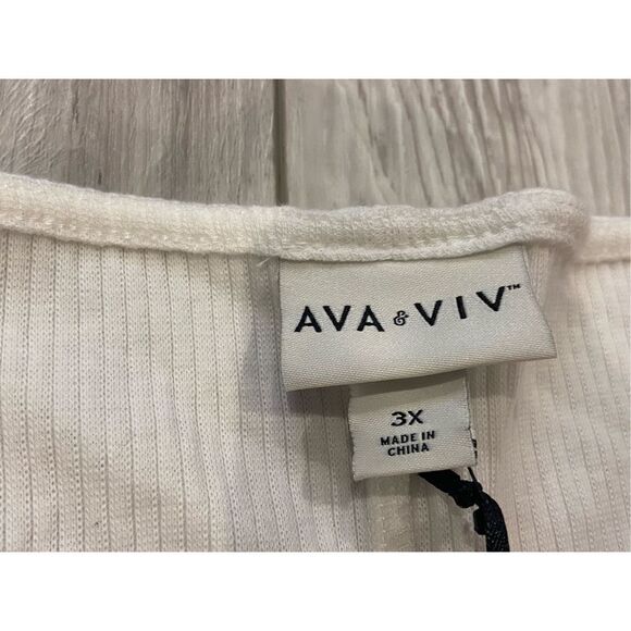 Ava & Viv plus size white blouse, size 3X - Picture 8 of 11